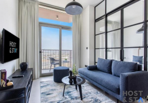 Stunning 1BR in Dubai Hills